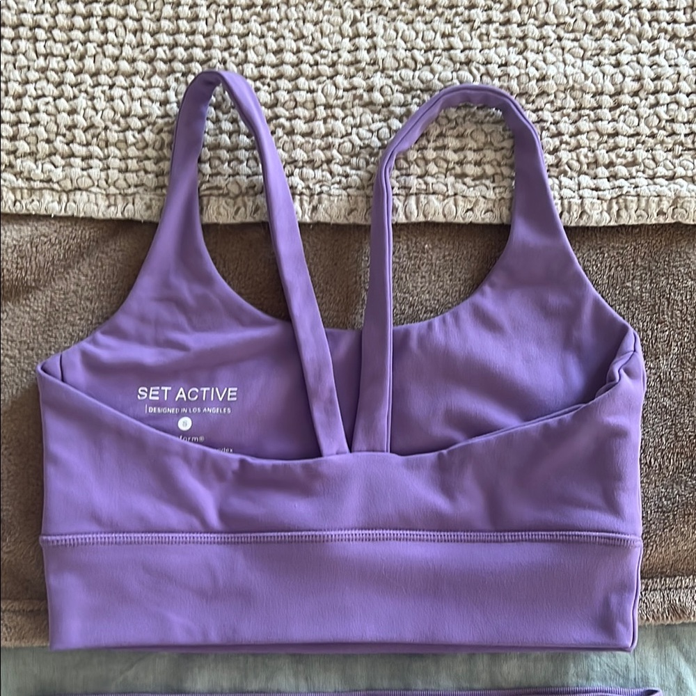 💜Moving Sale💜 Purple Sports Bra and Leggings Set - Picture 3 of 4